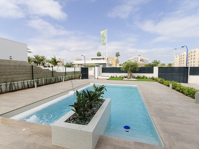 Villa for Sale in Playa Honda, La Manga, Murcia 5