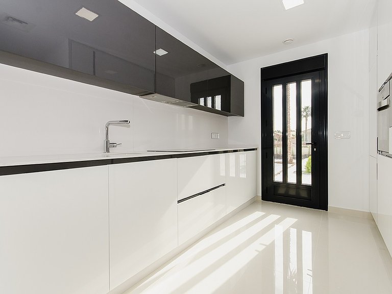 Villa for Sale in Playa Honda, La Manga, Murcia 11