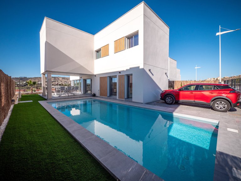 Villa for Sale in La Finca golf resort, Algorfa, Alicante 3