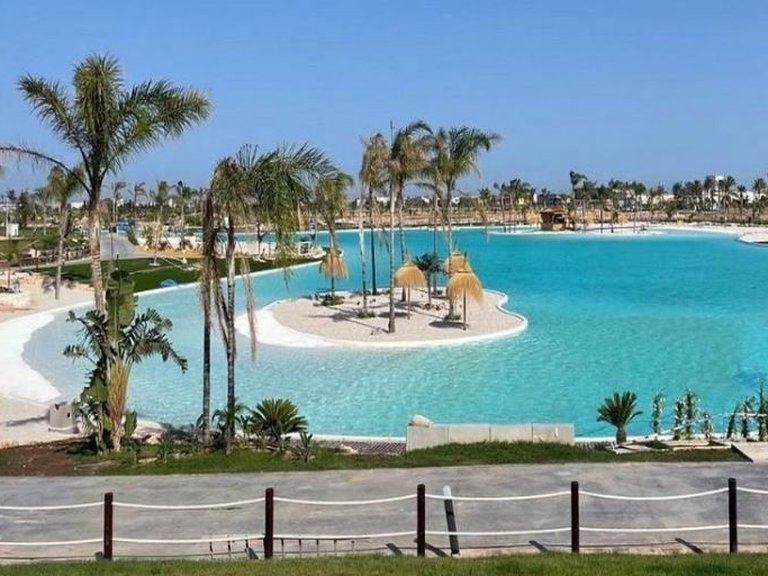 Apartment for Sale in Santa Rosalia Lake and Life Resort, Los Alcazares, Murcia 20