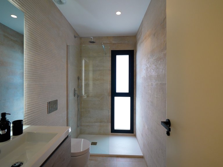 Villa for Sale in Villamartin, Alicante 27