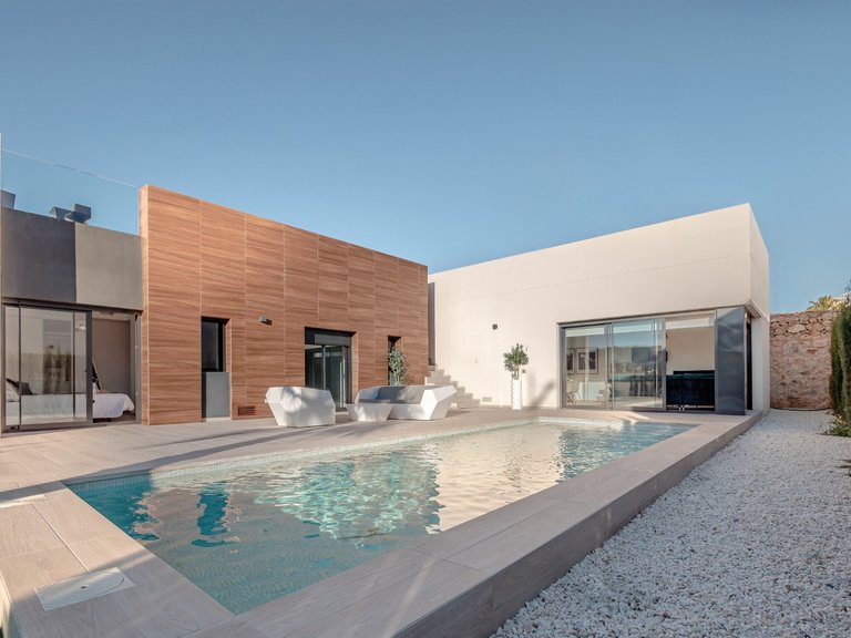 Villa for Sale in La Finca golf resort, Algorfa, Alicante 2