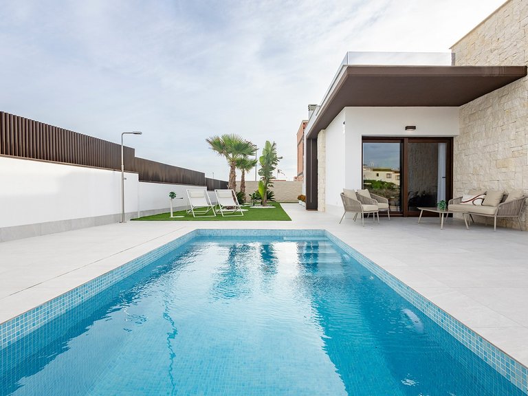 Villa for Sale in Vistabella golf resort, San Miguel De Salinas, Alicante 3