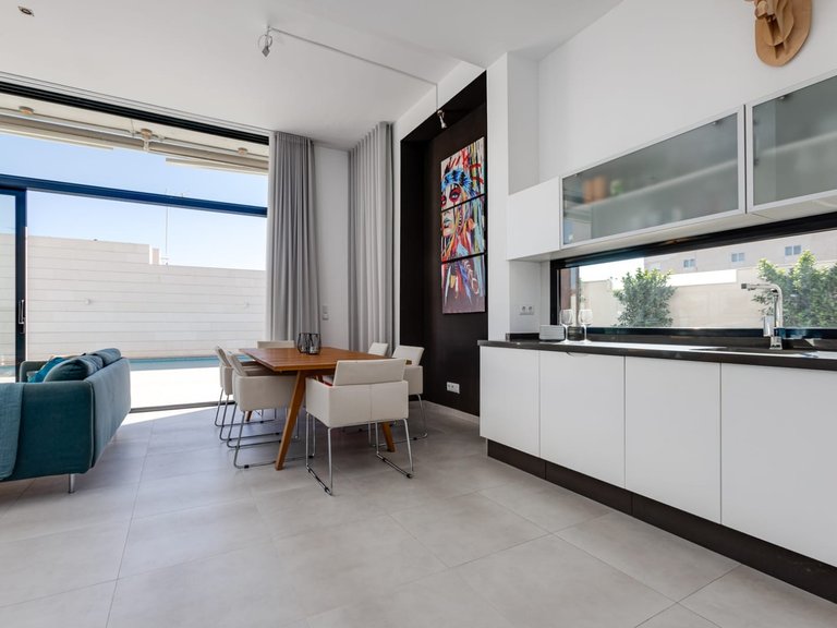 Villa for Sale in Pilar De La Horadada, Alicante 10