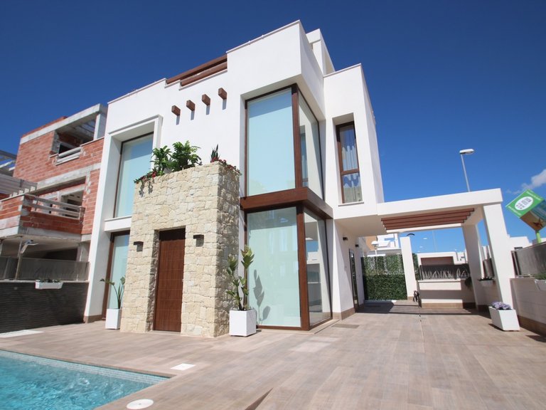 Villa for Sale in Playa Honda, La Manga, Murcia 2