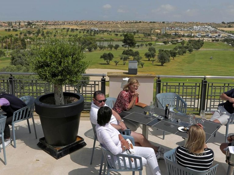 Villa for Sale in La Finca golf resort, Algorfa, Alicante 10