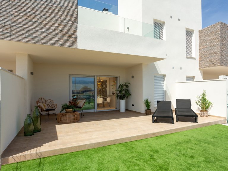 Apartment for Sale in La Finca golf resort, Algorfa, Alicante 1