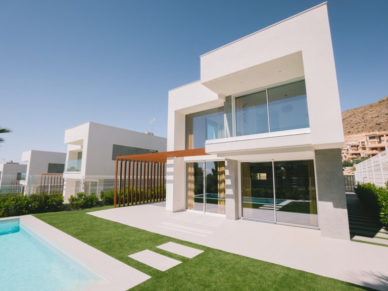Villa for Sale in Sierra Cortina, Benidorm, Alicante 1