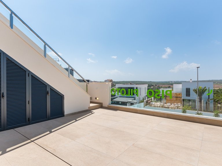 Villa for Sale in Cabo Roig, Alicante 37