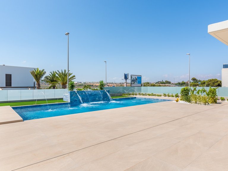 Villa for Sale in Cabo Roig, Alicante 41