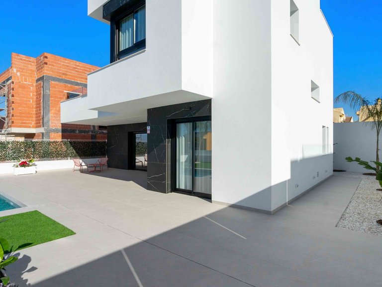 Villa for Sale in Benimar, Benijofar, Alicante 33