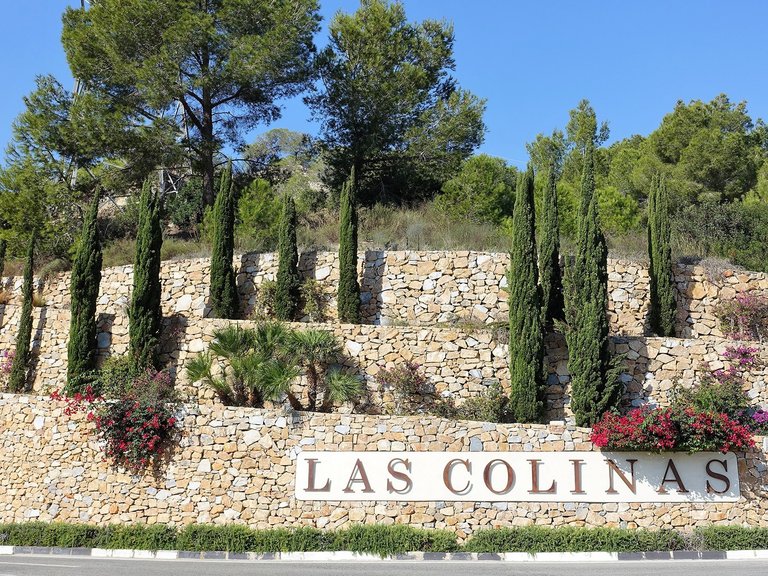 Villa for Sale in Las Colinas golf and country club, Campoamor, Alicante 17