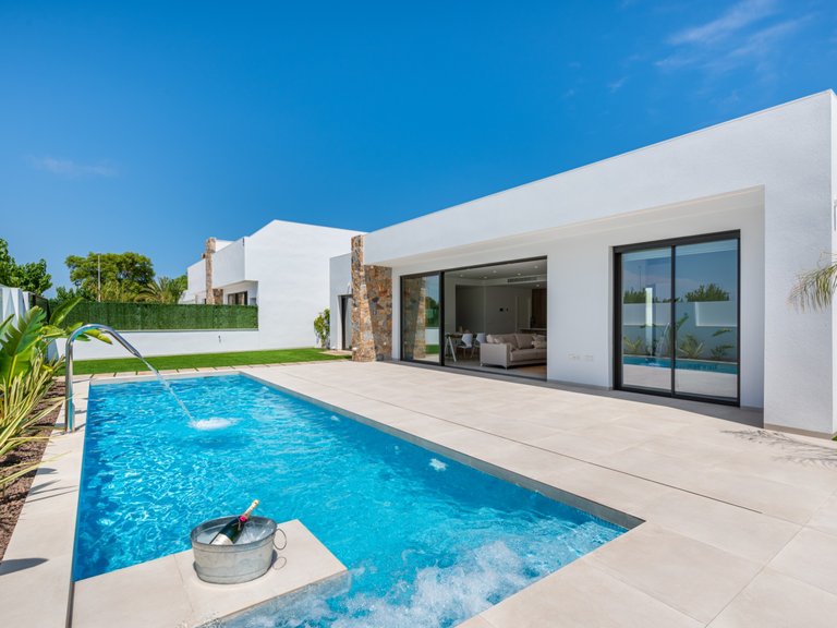 Villa for Sale in Serena Golf resort, Los Alcazares, Murcia 4
