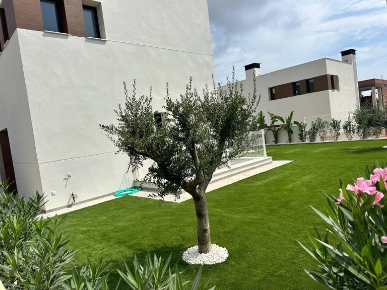 Villa for Sale in Sierra Cortina, Benidorm, Alicante 4