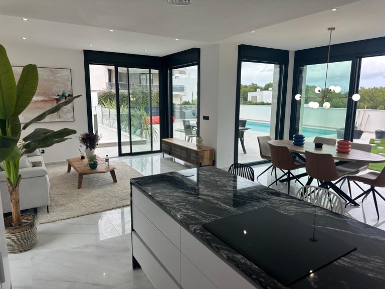 Villa for Sale in Sierra Cortina, Benidorm, Alicante 18