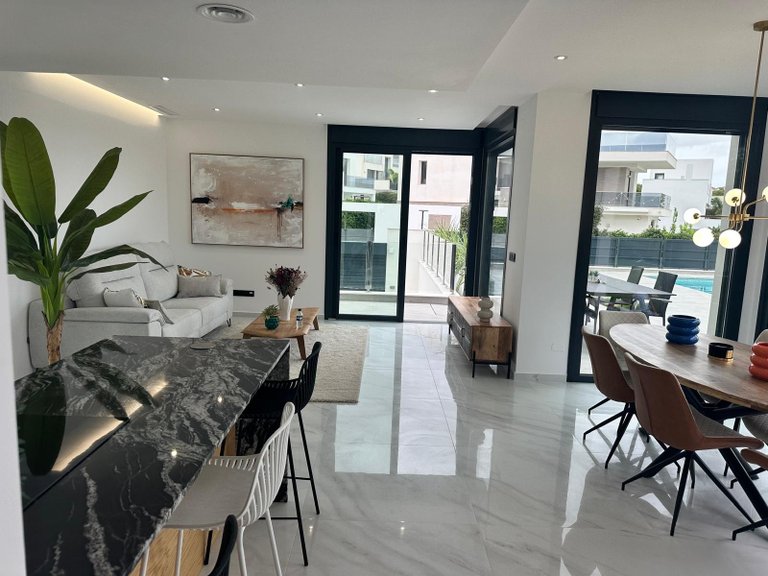 Villa for Sale in Sierra Cortina, Benidorm, Alicante 16