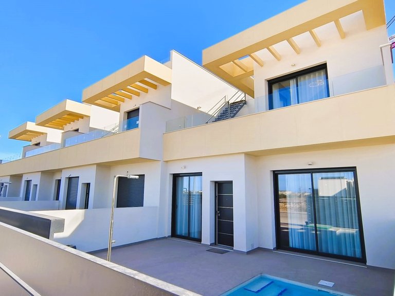 Villa for Sale in Rojales, Alicante 1