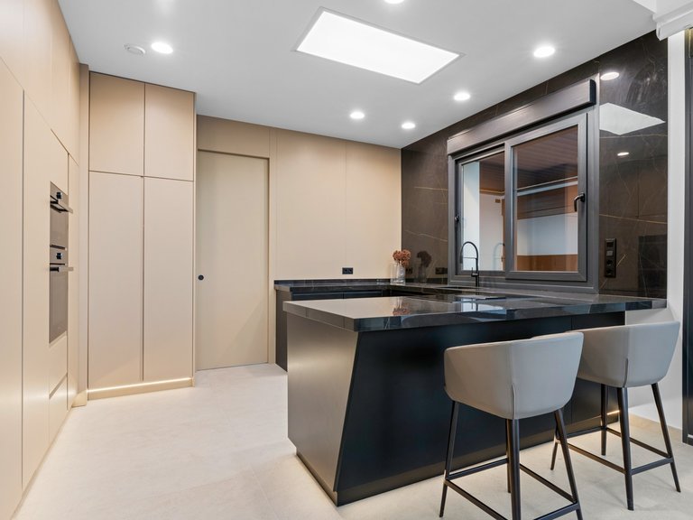 Villa for Sale in La Zenia, Alicante 8