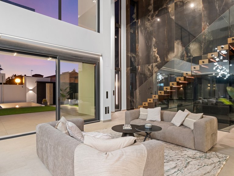 Villa for Sale in La Zenia, Alicante 24