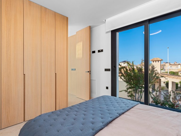 Villa for Sale in La Zenia, Alicante 45