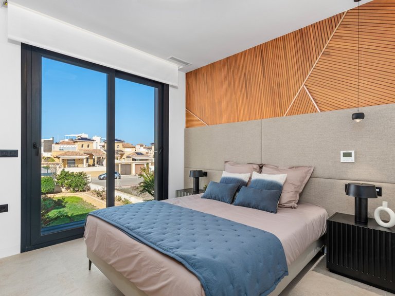 Villa for Sale in La Zenia, Alicante 46