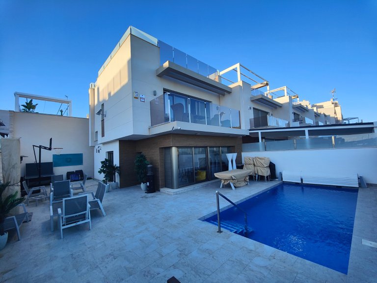 Villa for Sale in Costa Blanca South, Villamartin, Alicante 2