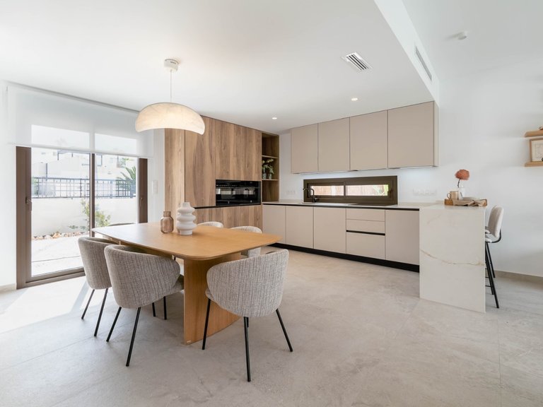 Villa for Sale in La Finca golf resort, Algorfa, Alicante 7