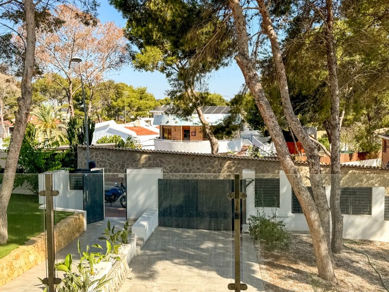 Villa for Sale in Los Balcones, Torrevieja, Alicante 11