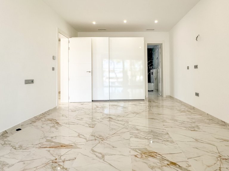 Villa for Sale in Los Balcones, Torrevieja, Alicante 20