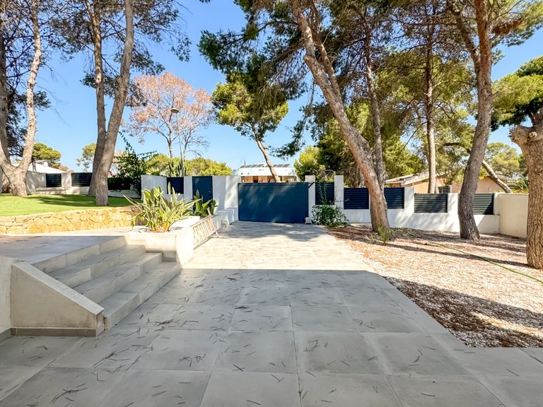 Villa for Sale in Los Balcones, Torrevieja, Alicante 47