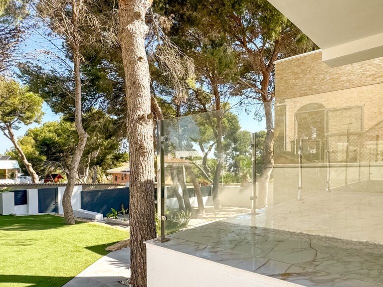 Villa for Sale in Los Balcones, Torrevieja, Alicante 39
