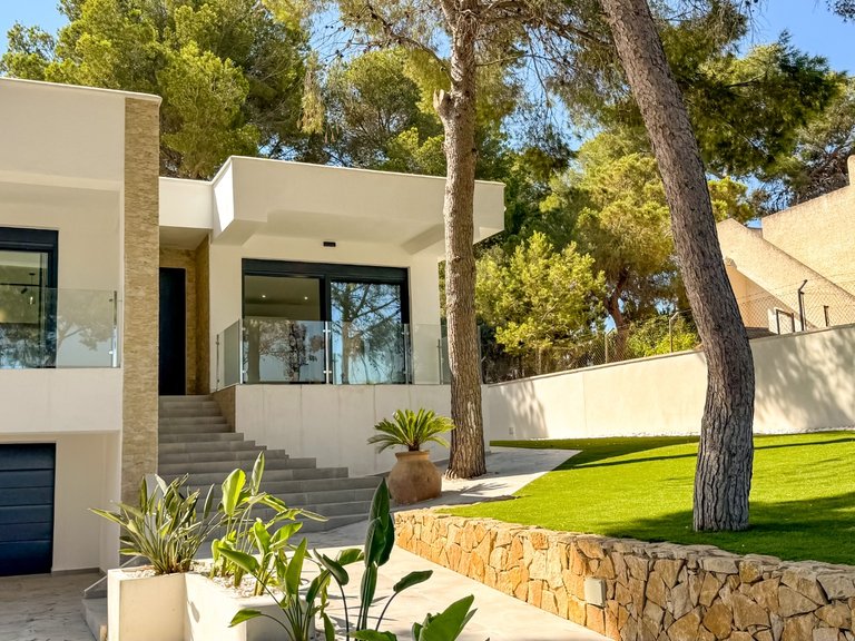 Villa for Sale in Los Balcones, Torrevieja, Alicante 4