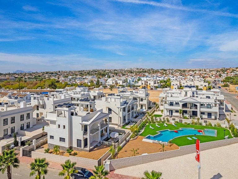 Apartment for Sale in Dona Pepa, Ciudad Quesada, Alicante 17