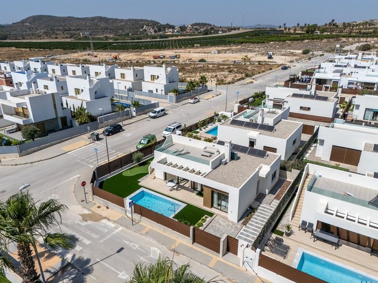 Villa for Sale in Vistabella golf resort, San Miguel De Salinas, Alicante 2