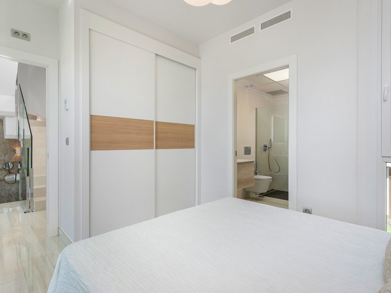 Villa for Sale in La Herrada, Los Montesinos, Alicante 20
