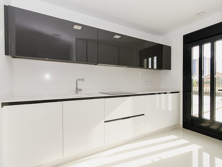 Villa for Sale in Cabo Roig, Alicante 15