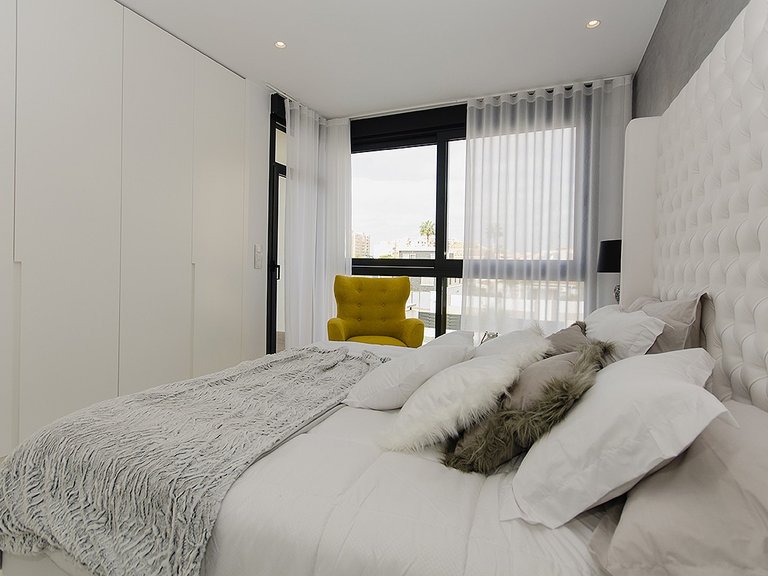 Villa for Sale in Cabo Roig, Alicante 27