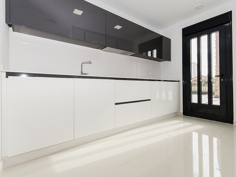 Villa for Sale in Cabo Roig, Alicante 16