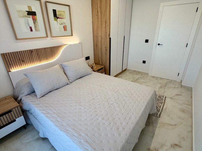 Apartment for Sale in La Finca golf resort, Algorfa, Alicante 15