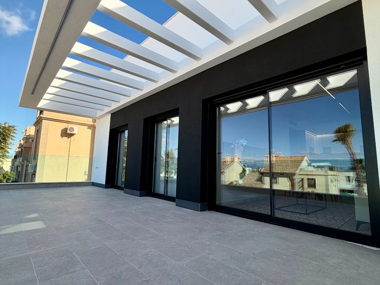 Apartment for Sale in La Finca golf resort, Algorfa, Alicante 1