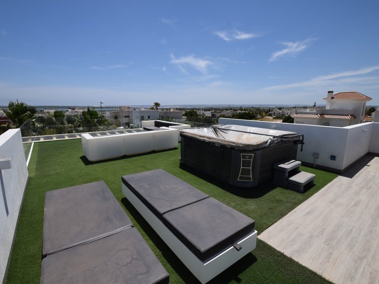 Villa for Sale in Dona Pepa, Ciudad Quesada, Alicante 38