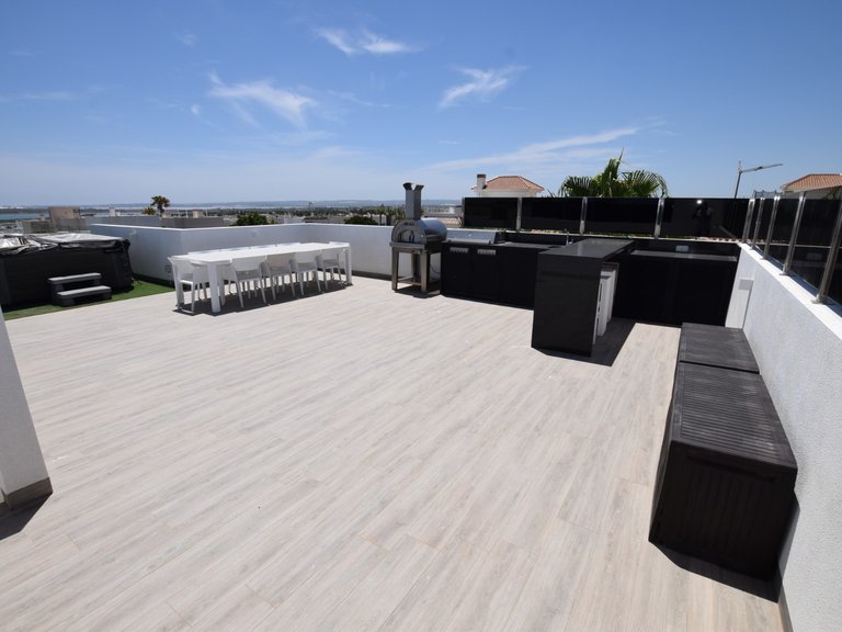 Villa for Sale in Dona Pepa, Ciudad Quesada, Alicante 37