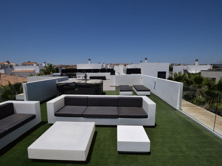 Villa for Sale in Dona Pepa, Ciudad Quesada, Alicante 40