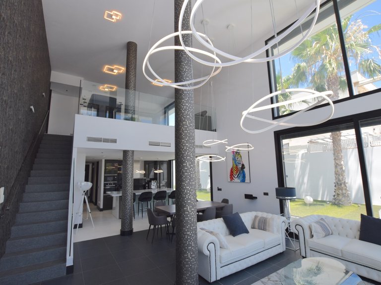 Villa for Sale in Dona Pepa, Ciudad Quesada, Alicante 7