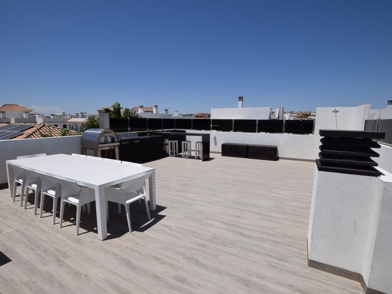 Villa for Sale in Dona Pepa, Ciudad Quesada, Alicante 42
