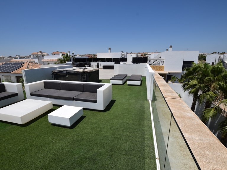Villa for Sale in Dona Pepa, Ciudad Quesada, Alicante 41