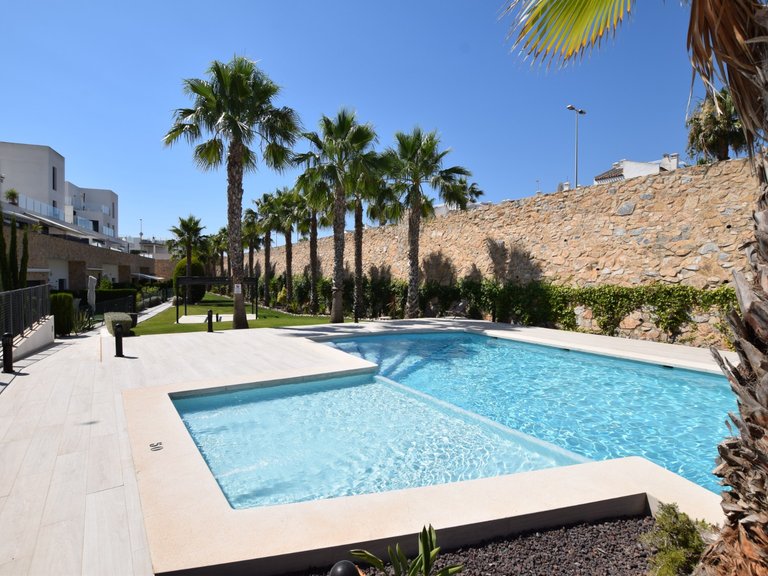 Penthouse for Sale in Pau 8, Villamartin, Alicante 24