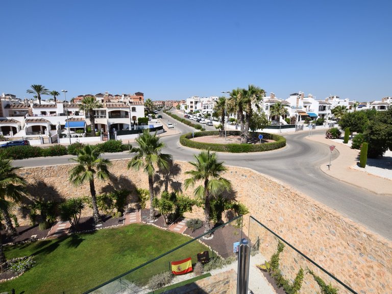 Penthouse for Sale in Pau 8, Villamartin, Alicante 29