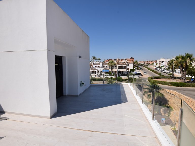 Penthouse for Sale in Pau 8, Villamartin, Alicante 22