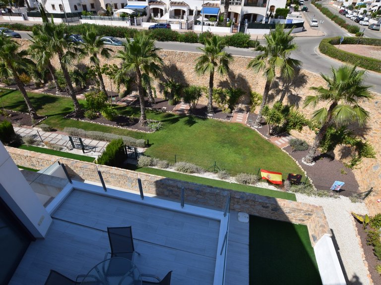 Penthouse for Sale in Pau 8, Villamartin, Alicante 25